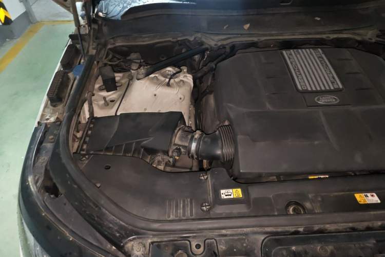 Used Land Rover Range Sport 2016 3.0 SC V6 HSE Engine Bay Right
