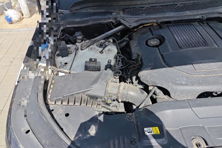 Used Land Rover Range Sport 2016 3.0 SDV6 HSE Engine Bay Right