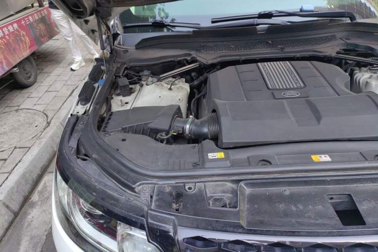 Used Land Rover Range Sport 2016 3.0 SC V6 HSE DYNAMIC Engine Bay Right