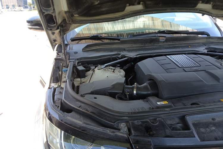 Used Land Rover Range Sport 2016 3.0 SC V6 HSE DYNAMIC Engine Bay Right