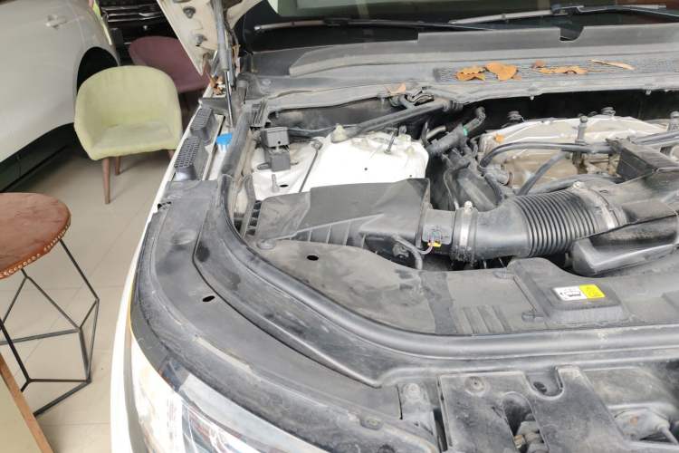 Used Land Rover Range Sport 2016 3.0 SC V6 HSE DYNAMIC Engine Bay Right