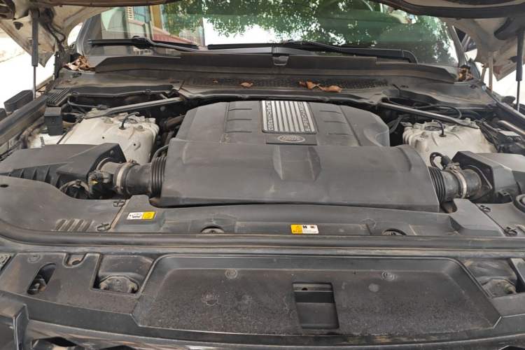 Used Land Rover Range Sport 2016 3.0 SC V6 HSE DYNAMIC Engine Bay