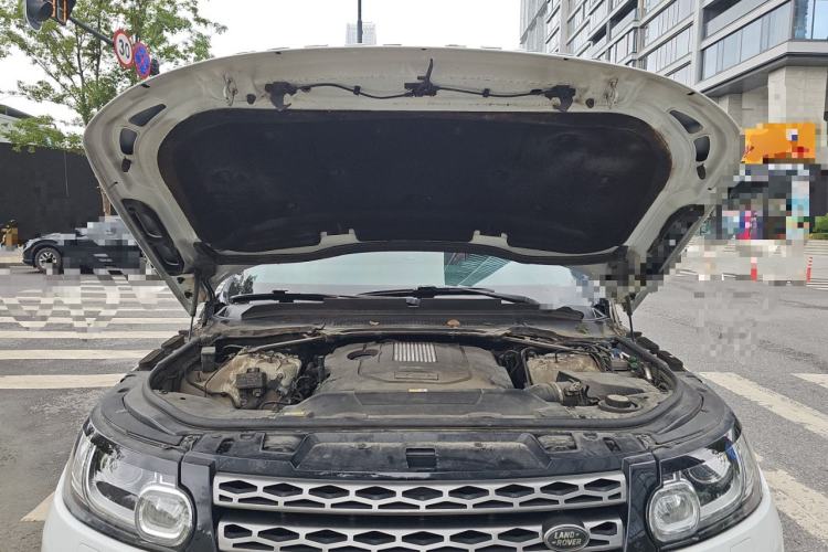 Used Land Rover Range Sport 2016 3.0 SDV6 Hybrid HSE Dynamic Engine Bay