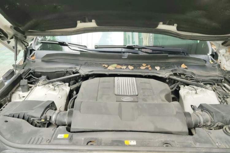Used Land Rover Range Sport 2016 3.0 SC V6 HSE DYNAMIC Engine Bay