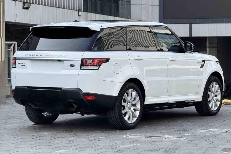 Used Land Rover Range Sport 2016 3.0 SC V6 HSE Exterior 2