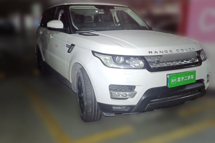 Used Land Rover Range Sport 2016 3.0 SC V6 HSE Front Right 45 Deg
