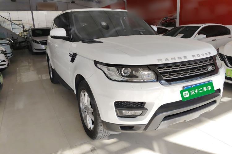 Used Land Rover Range Sport 2016 3.0 SC V6 SE Front Right 45 Deg
