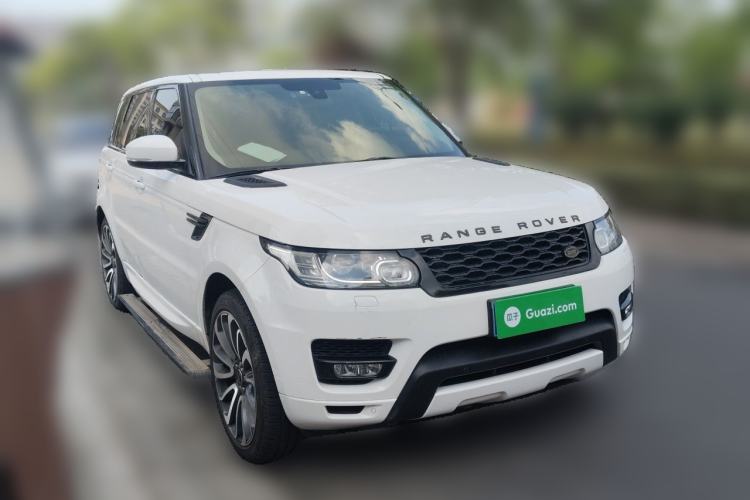 Used Land Rover Range Sport 2016 2.0 GTDi HSE Front Right 45 Deg
