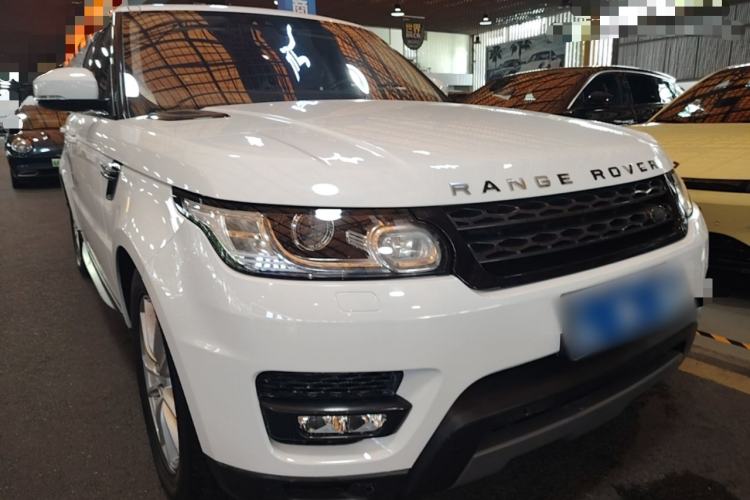 Used Land Rover Range Sport 2016 3.0 SC V6 SE Front Right 45 Deg