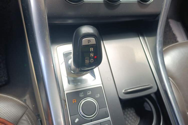 Used Land Rover Range Sport 2016 3.0 SC V6 HSE Gear Lever
