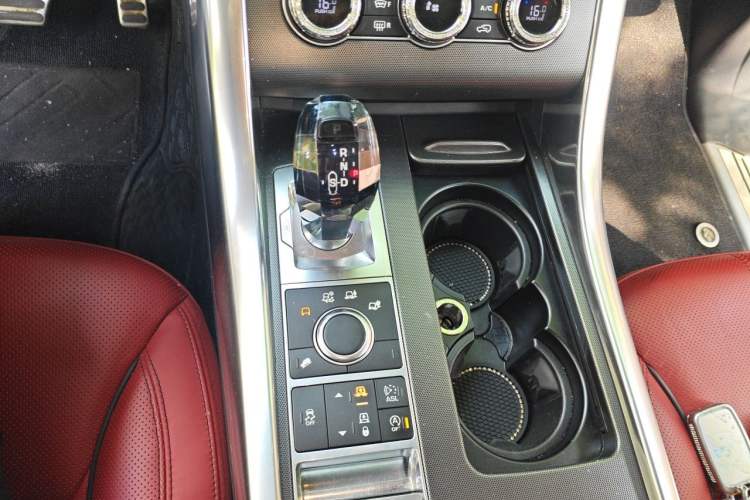 Used Land Rover Range Sport 2016 3.0 SC V6 HSE DYNAMIC Gear Lever