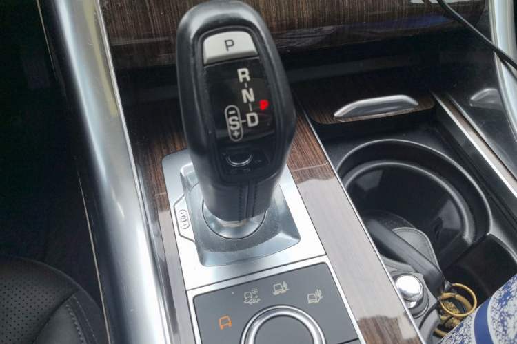 Used Land Rover Range Sport 2016 3.0 SC V6 SE Gear Lever