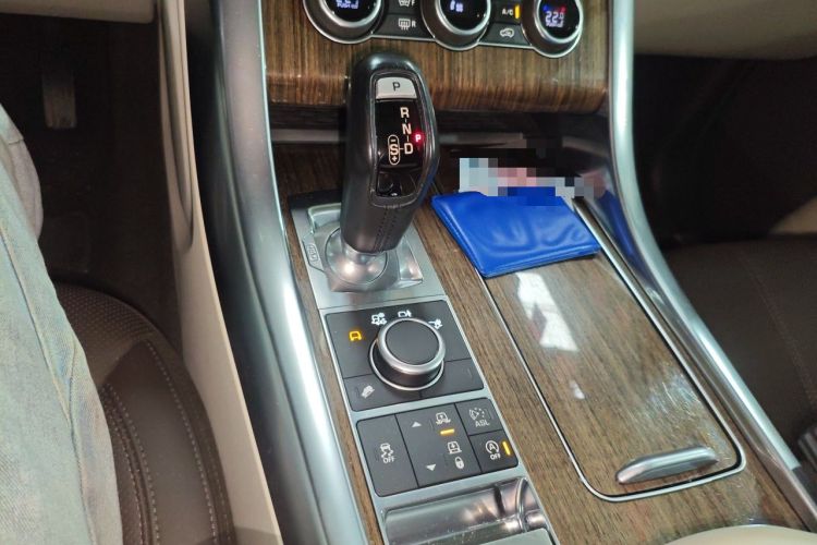 Used Land Rover Range Sport 2016 3.0 SC V6 HSE Gear Lever