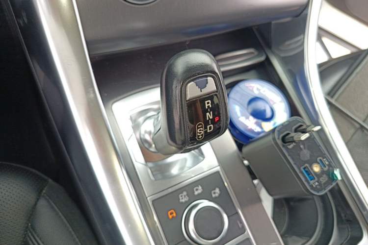Used Land Rover Range Sport 2016 3.0 SC V6 SE Gear Lever