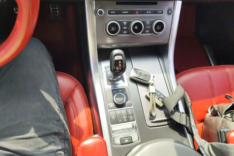 Used Land Rover Range Sport  Gear Lever