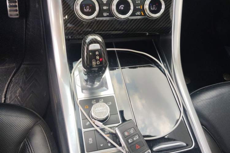 Used Land Rover Range Sport 2016 2.0 GTDi HSE Gear Lever