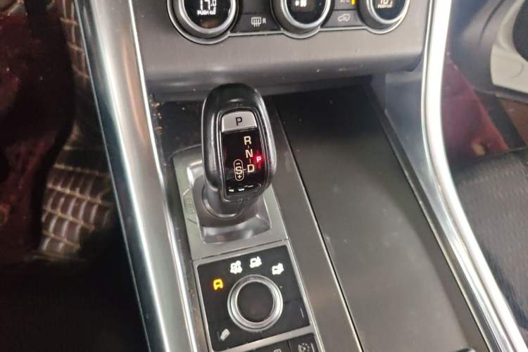Used Land Rover Range Sport  Gear Lever