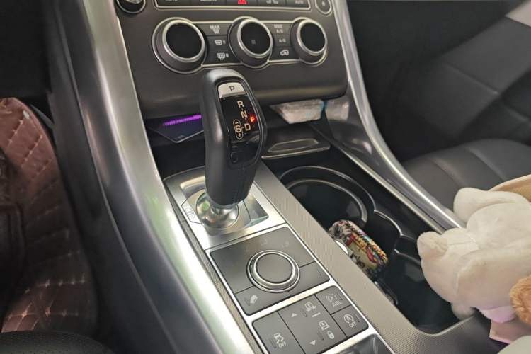 Used Land Rover Range Sport 2016 3.0 SC V6 HSE DYNAMIC Gear Lever