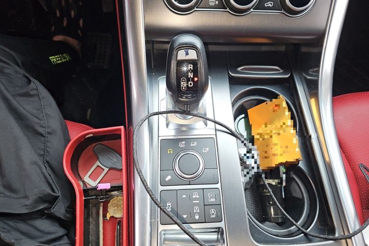 Used Land Rover Range Sport 2016 3.0 SDV6 Hybrid HSE Dynamic Gear Lever