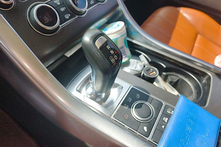 Used Land Rover Range Sport 2016 3.0 SC V6 HSE DYNAMIC Gear Lever