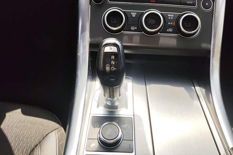 Used Land Rover Range Sport 2016 3.0 V6 Low-Power Version U.S. Specification Gear Lever