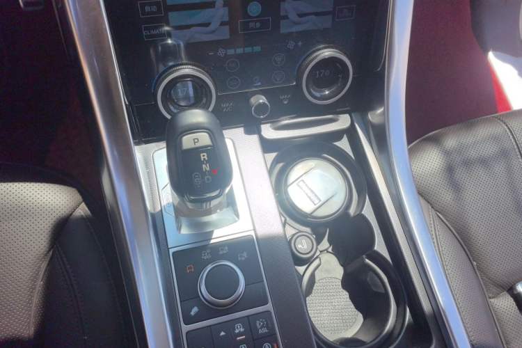 Used Land Rover Range Sport 2016 3.0 SC V6 HSE DYNAMIC Gear Lever