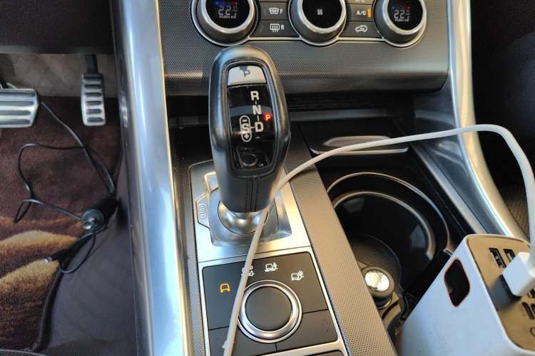 Used Land Rover Range Sport 2016 3.0 SC V6 HSE DYNAMIC Gear Lever