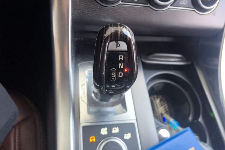 Used Land Rover Range Sport 2016 3.0 SC V6 HSE DYNAMIC Gear Lever