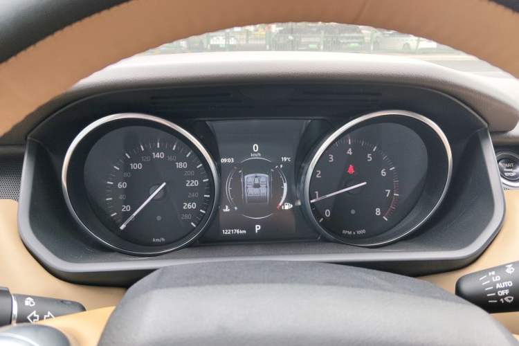 Used Land Rover Range Sport 2016 3.0 SC V6 HSE Instrument Cluster