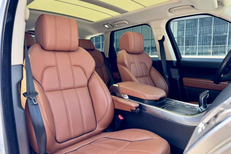 Used Land Rover Range Sport 2016 3.0 SC V6 HSE DYNAMIC Interior 10