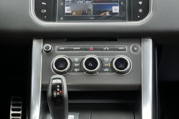 Used Land Rover Range Sport 2016 3.0 SC V6 HSE DYNAMIC Interior 2