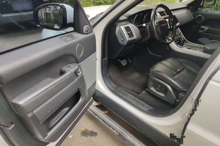 Used Land Rover Range Sport 2016 3.0 SC V6 SE Interior 3