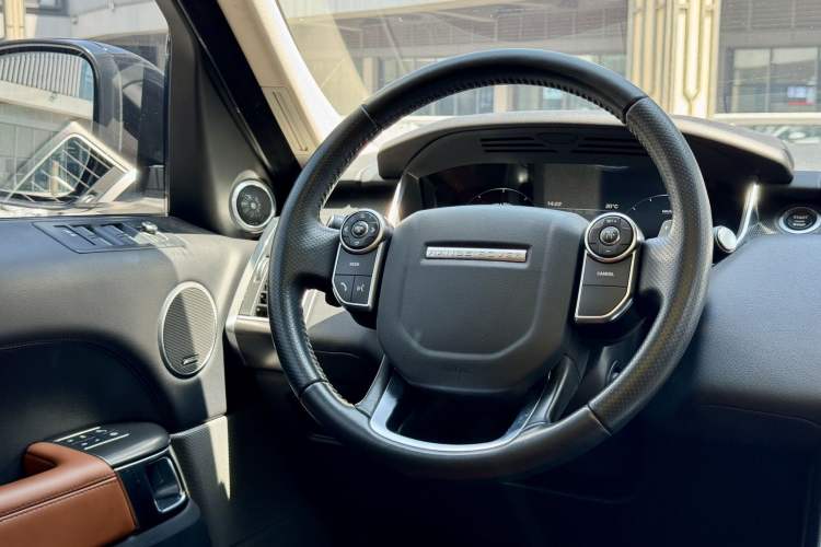 Used Land Rover Range Sport 2016 3.0 SC V6 HSE DYNAMIC Interior 4