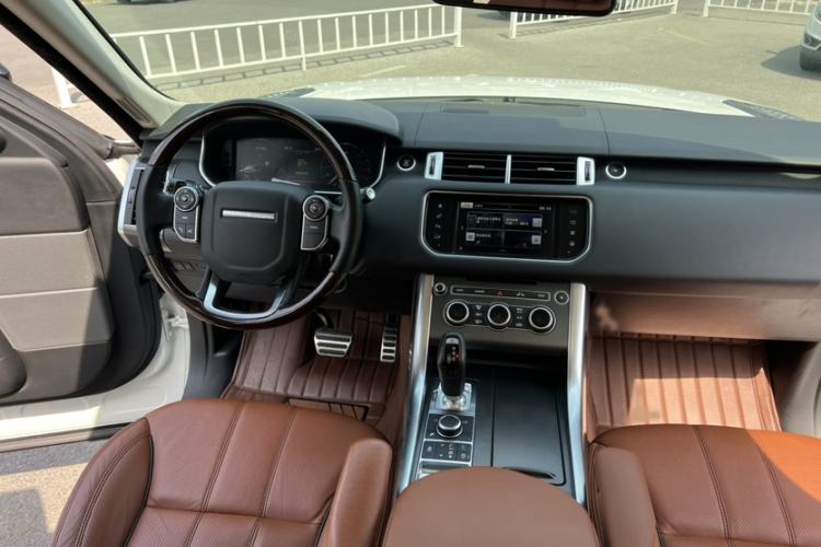 Used Land Rover Range Sport 2016 3.0 SC V6 HSE DYNAMIC Interior 4