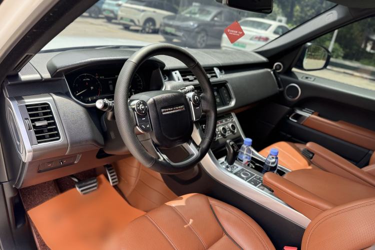 Used Land Rover Range Sport 2016 3.0 SC V6 HSE DYNAMIC Interior 6