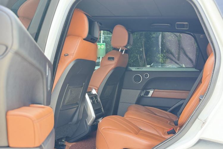 Used Land Rover Range Sport 2016 3.0 SC V6 HSE DYNAMIC Interior 7