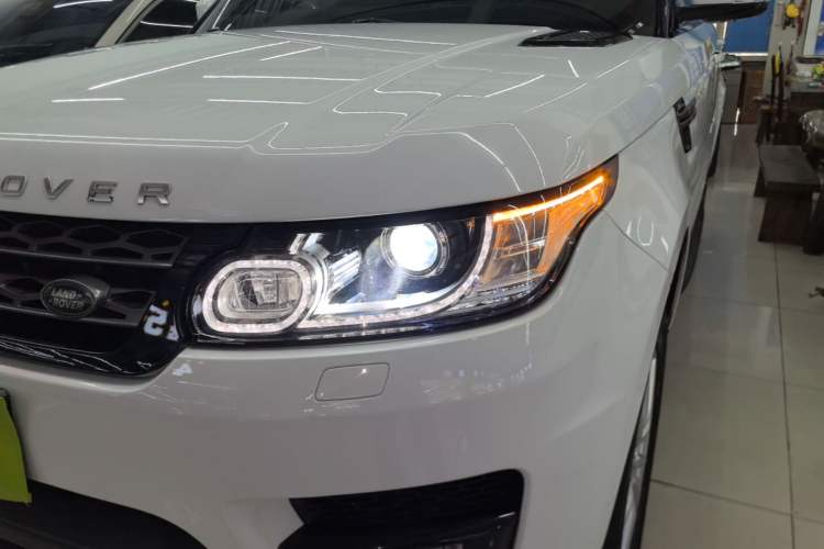 Used Land Rover Range Sport 2016 3.0 SC V6 SE Left Front Headlight