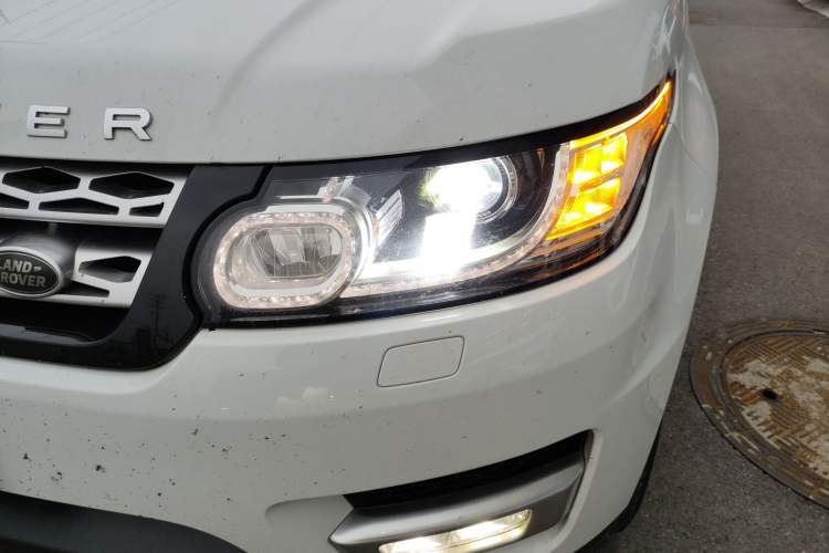 Used Land Rover Range Sport 2016 3.0 SC V6 HSE Left Front Headlight