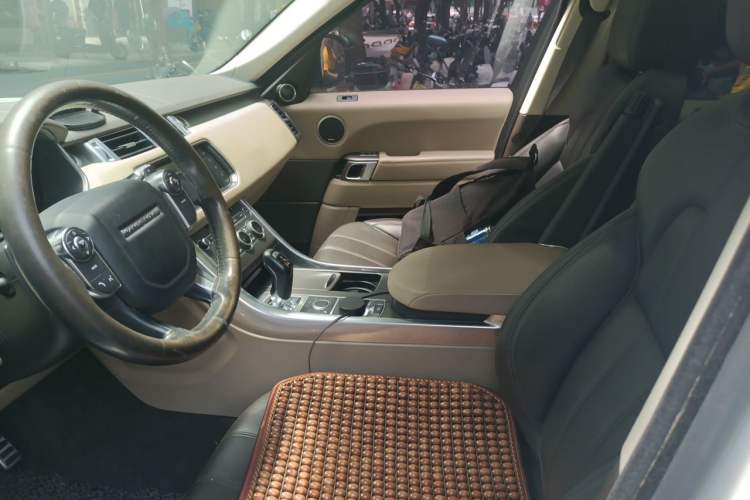 Used Land Rover Range Sport 2016 3.0 SC V6 HSE Left Front Seat