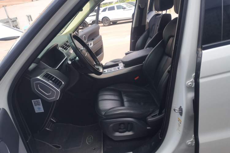 Used Land Rover Range Sport  Left Front Seat