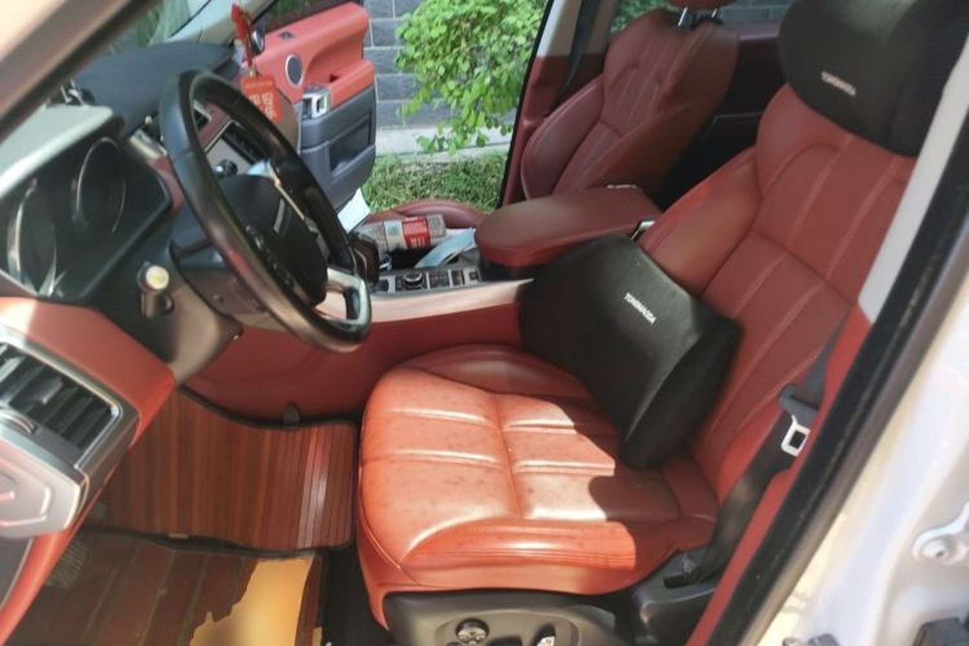 Used Land Rover Range Sport  Left Front Seat
