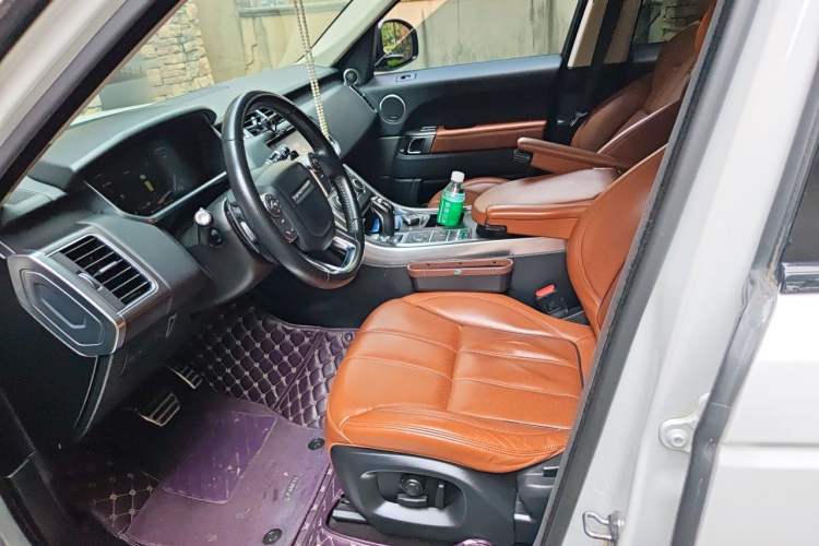 Used Land Rover Range Sport 2016 3.0 SC V6 HSE DYNAMIC Left Front Seat