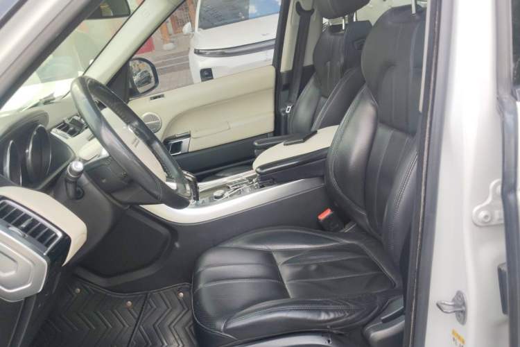 Used Land Rover Range Sport 2016 2.0 GTDi HSE Left Front Seat