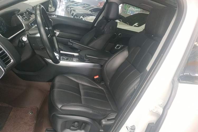 Used Land Rover Range Sport 2016 3.0 SC V6 SE Left Front Seat