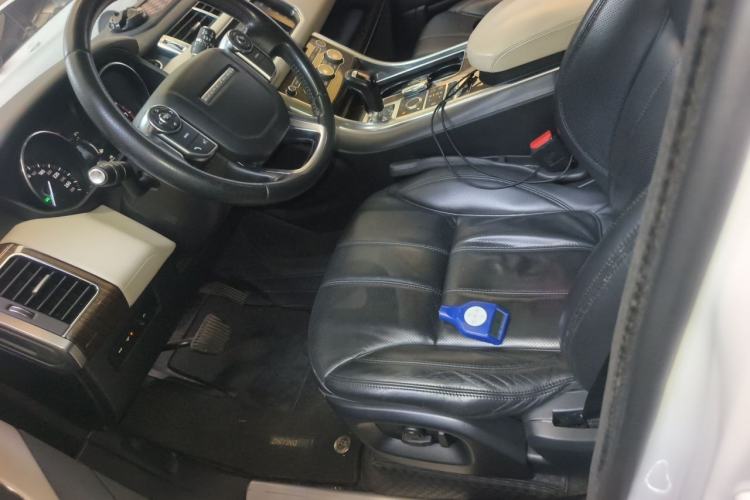 Used Land Rover Range Sport 2016 3.0 SC V6 HSE Left Front Seat