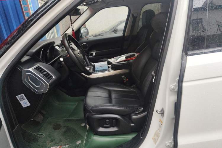 Used Land Rover Range Sport 2016 3.0 SC V6 SE Left Front Seat