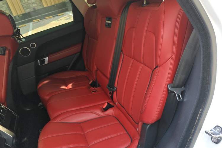 Used Land Rover Range Sport 2016 3.0 SC V6 HSE DYNAMIC Left Rear Seat