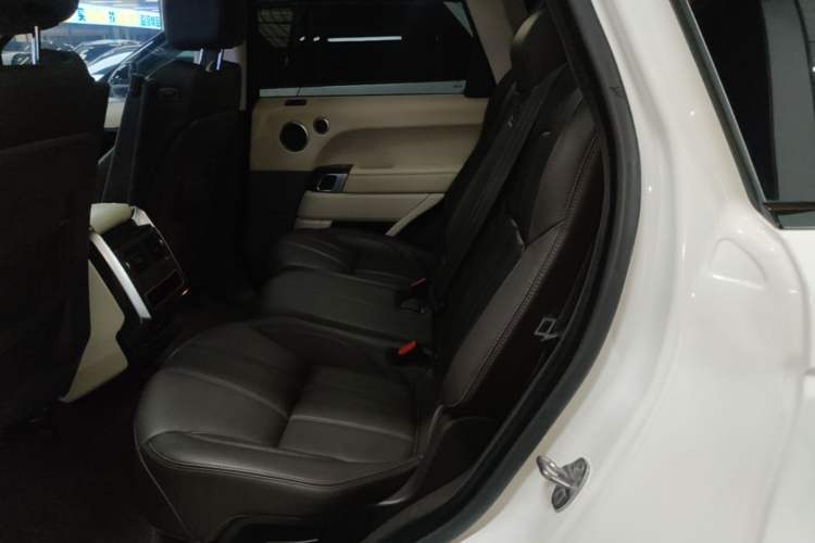Used Land Rover Range Sport 2016 3.0 SC V6 HSE Left Rear Seat