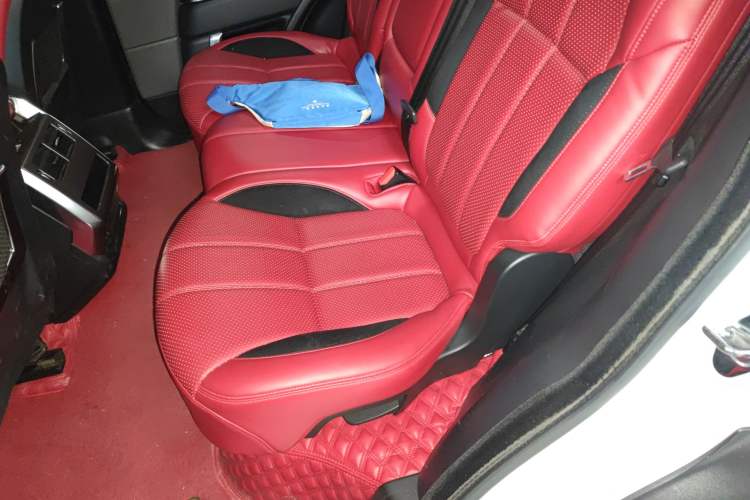 Used Land Rover Range Sport 2016 3.0 SC V6 SE Left Rear Seat