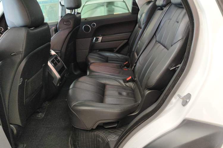 Used Land Rover Range Sport 2016 3.0 SC V6 SE Left Rear Seat